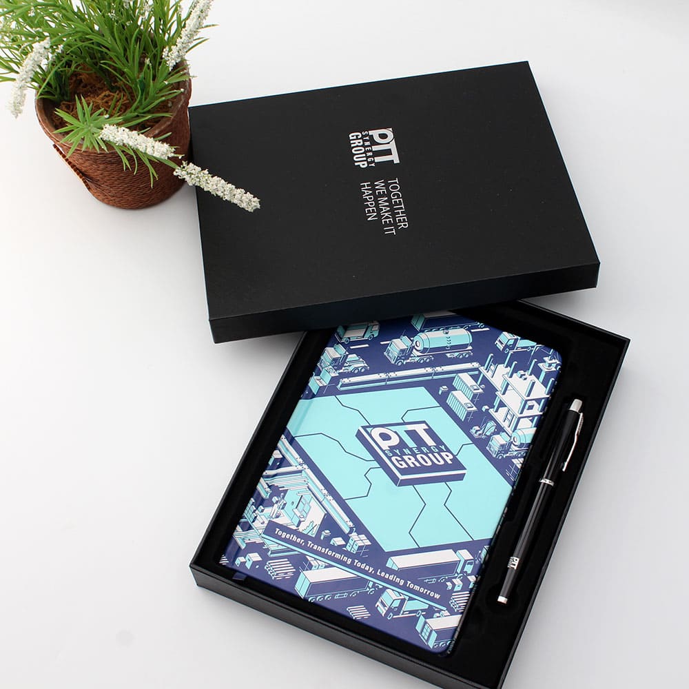 notebook set with pen